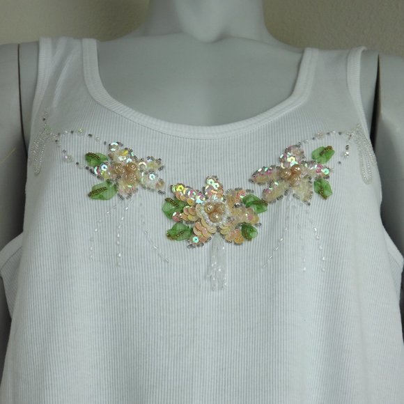 White Tank Top With Beads - Picture 4 of 7